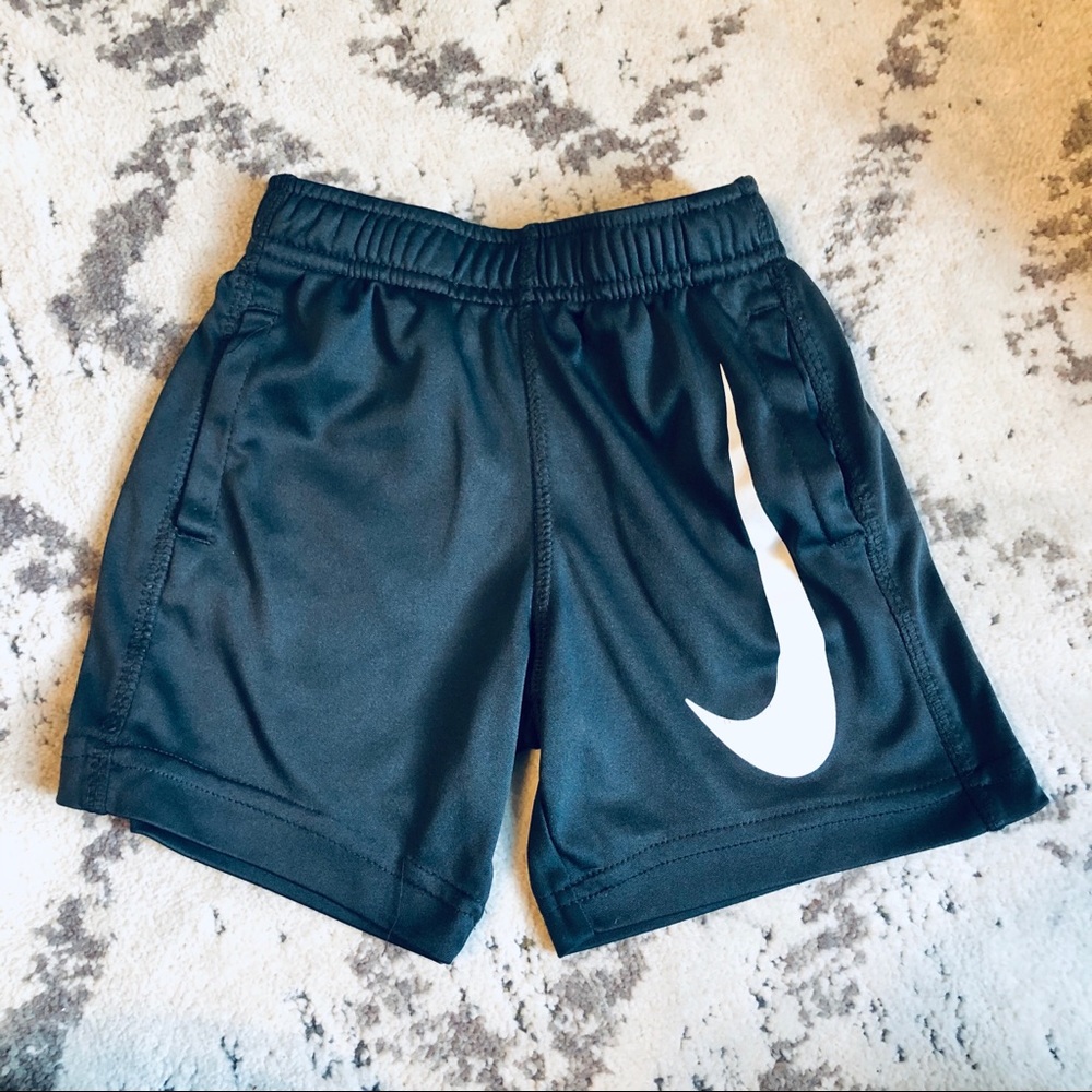 Nike | Toddler Boy’s Dri-FIT Grey Shorts